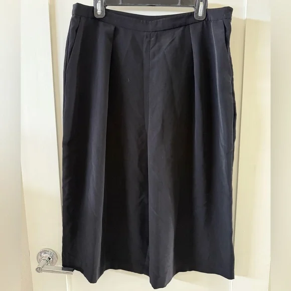 Black Culottes, Size 12 by Calvin Klein - Picture 1 of 6